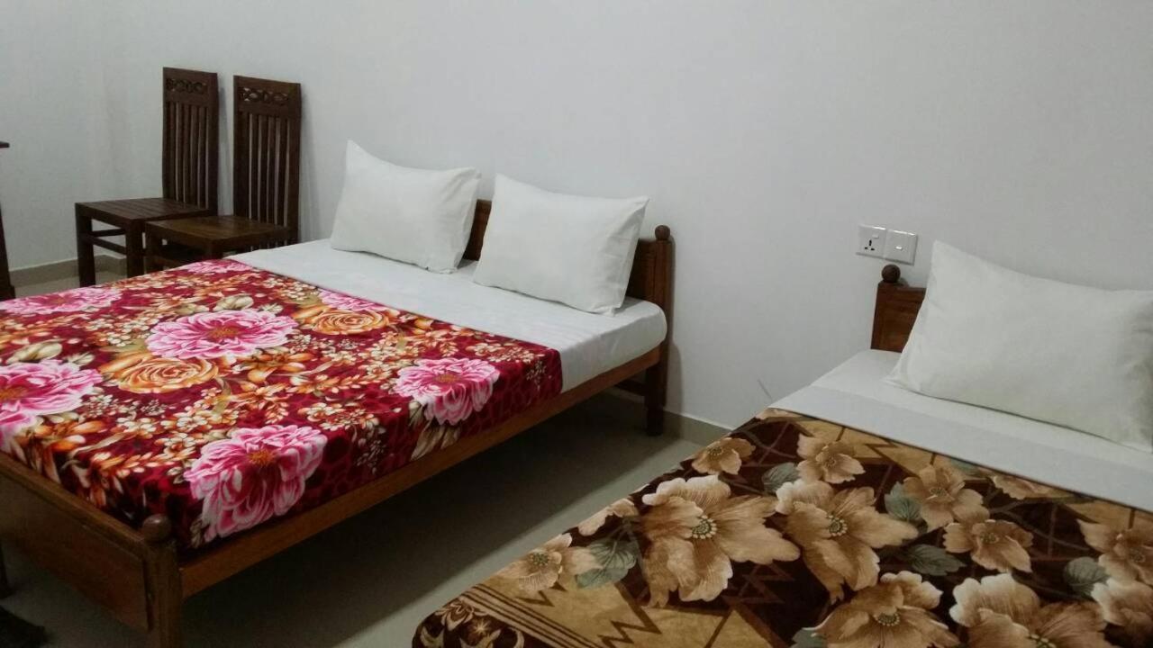 Tea Breeze Motel Nallathanniya Luaran gambar