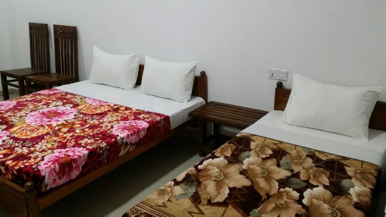 Tea Breeze Motel Nallathanniya Luaran gambar